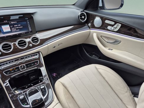Used 2019 Mercedes-Benz E 300 image 16