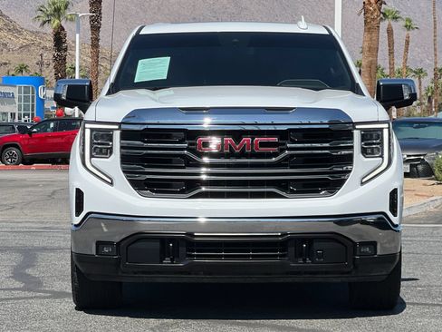 Used 2023 GMC Sierra 1500 SLT w/ SLT Premium Package AWD/4WD image 8