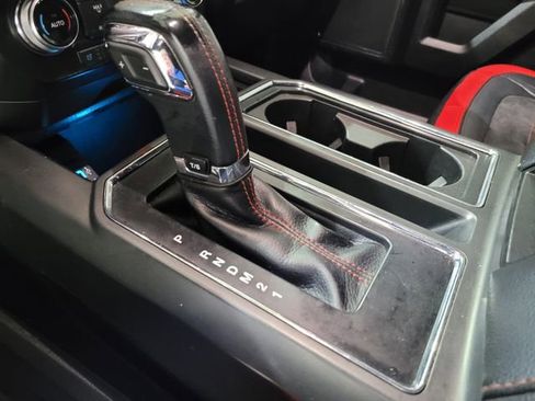 Used 2017 Ford F150 Lariat image 46