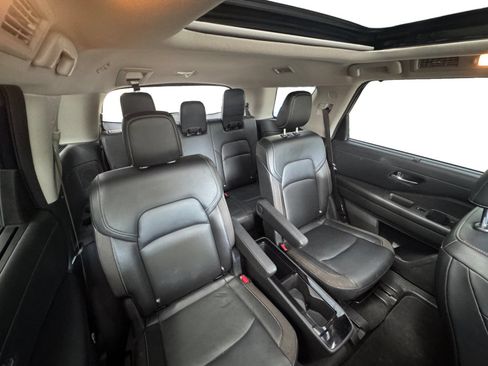 Used 2022 Nissan Pathfinder SL w/ SL Premium Package FWD image 17
