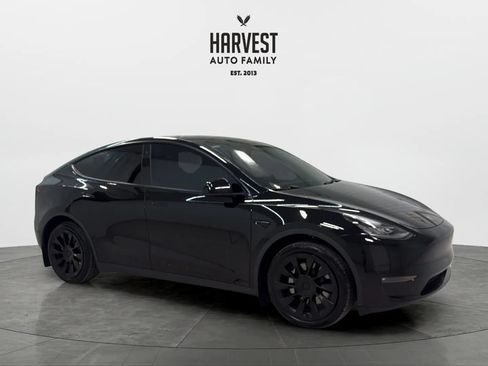 Used 2022 Tesla Model Y Long Range AWD/4WD image 9