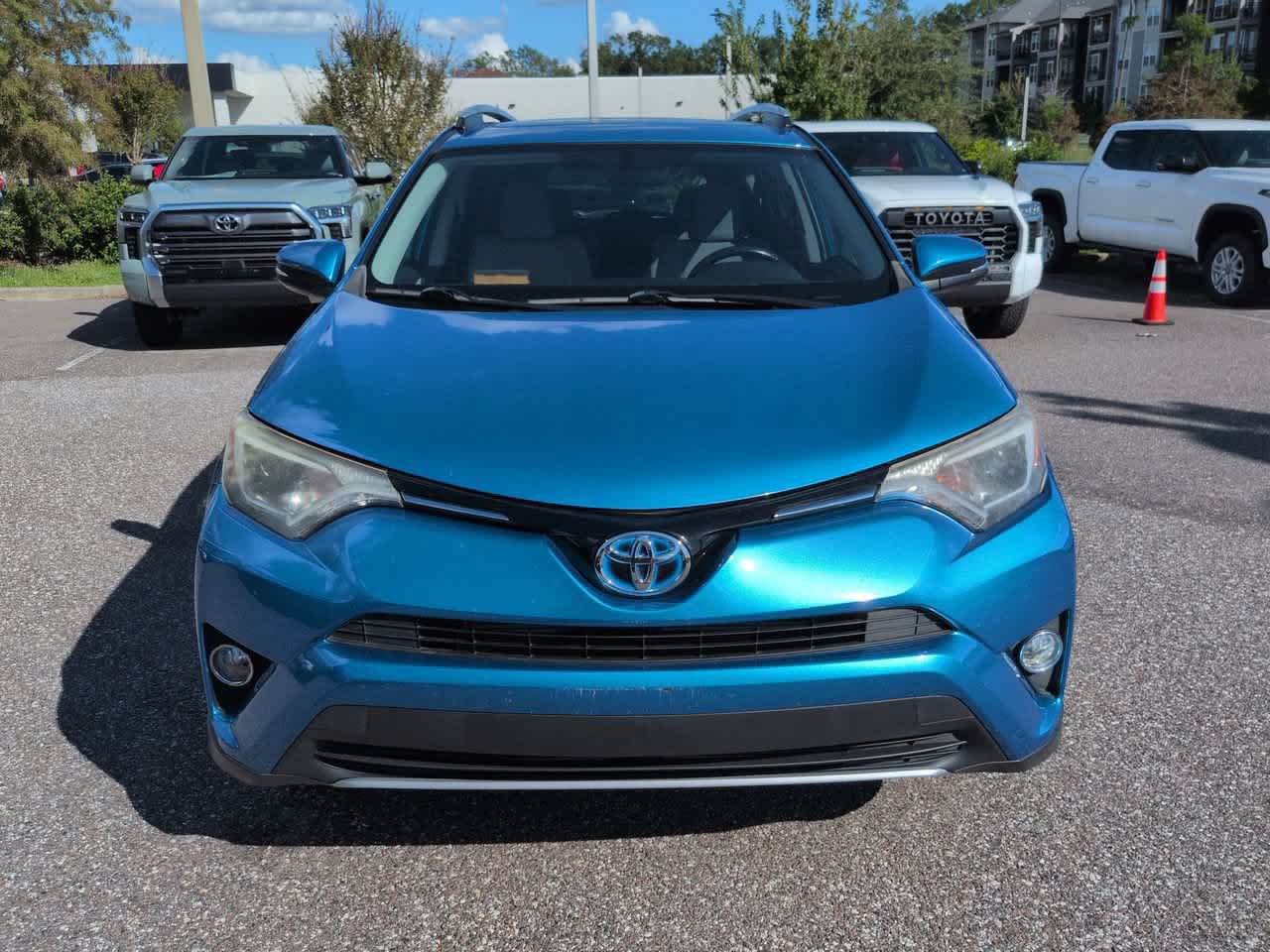 Used 2016 Toyota RAV4 XLE AWD/4WD image 9