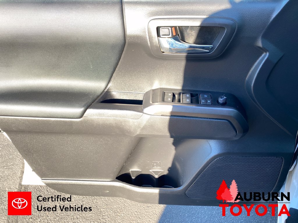 Certified 2023 Toyota Tacoma TRD Off-Road w/ Black Out Package (TMS) AWD/4WD image 10