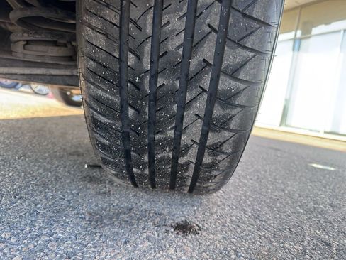 Used 2021 Jeep Grand Cherokee L Laredo image 47