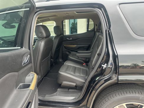 Used 2018 GMC Acadia Denali w/ Technology Package AWD/4WD image 5