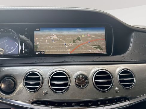 Used 2015 Mercedes-Benz S 550 4MATIC Sedan w/ Sport Package image 20