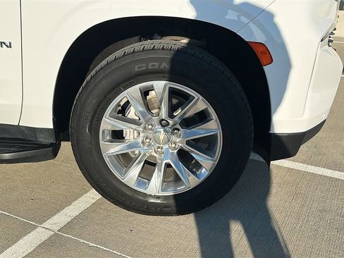 Used 2023 Chevrolet Suburban Premier image 15