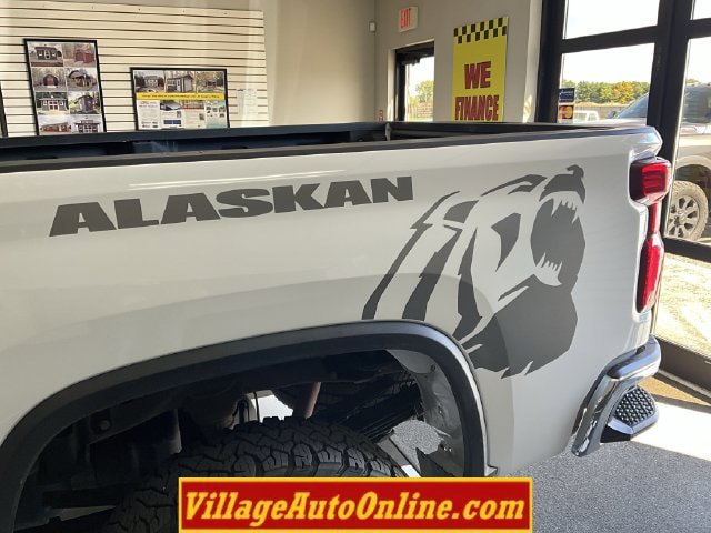 Used 2025 Chevrolet Silverado 3500 W/T AWD/4WD image 27