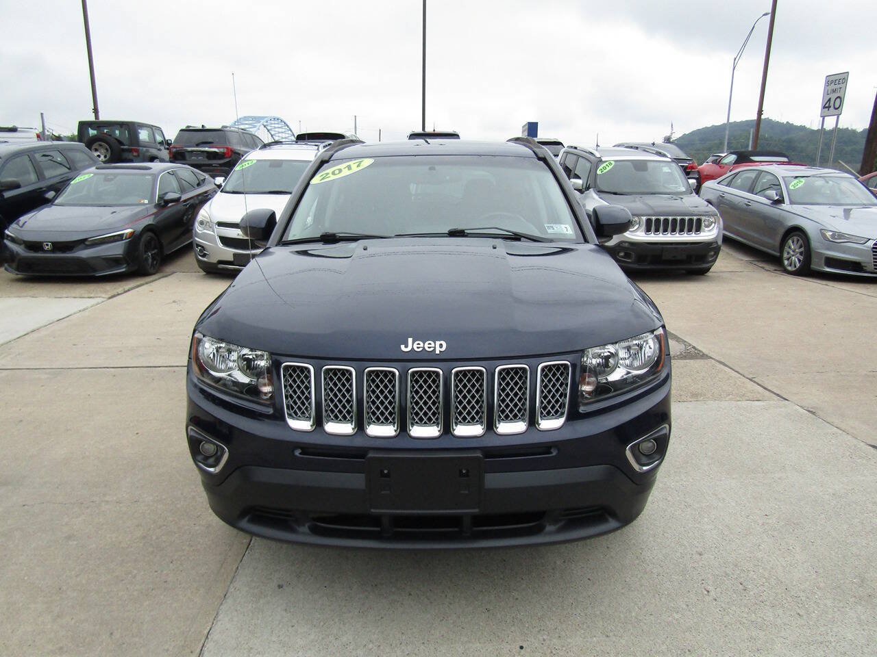 Used 2017 Jeep Compass High Altitude AWD/4WD image 3