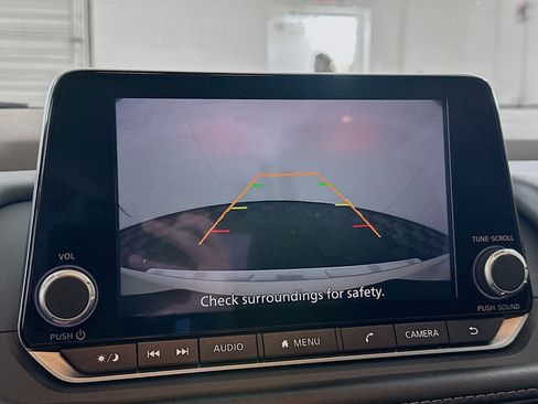 Used 2023 Nissan Rogue SV w/ SV Premium B Package image 22