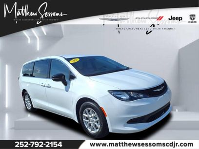 New 2025 Chrysler Voyager LX