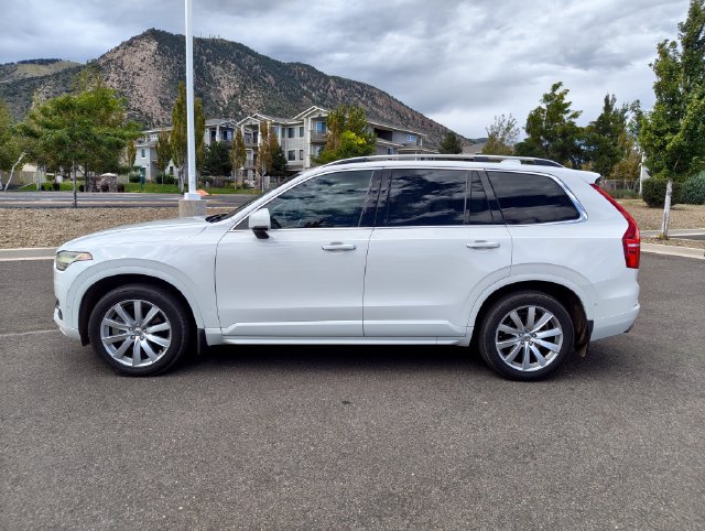 Used 2016 Volvo XC90 T6 Momentum w/ Momentum Plus Package AWD/4WD image 2