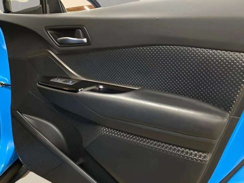 Used 2019 Toyota C-HR XLE FWD image 66