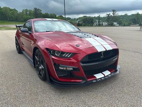 Used 2020 Ford Mustang Shelby GT500 w/ Carbon Fiber Track Pack RWD image 6