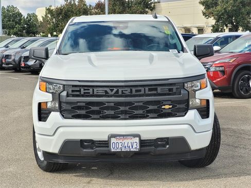 Used 2023 Chevrolet Silverado 1500 Custom image 3