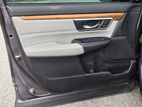 Used 2017 Honda CR-V EX-L image 10