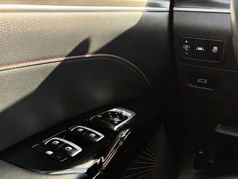 Used 2023 Kia K5 GT image 31