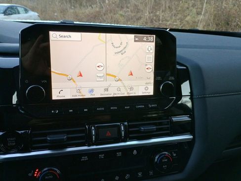 New 2025 Nissan Pathfinder SL w/ Black Appearance Package image 20