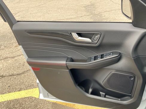 Used 2025 Ford Escape ST-Line w/ Tech Pack #1 image 21