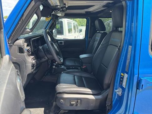 Used 2024 Jeep Wrangler Unlimited Rubicon 4xe AWD/4WD image 13