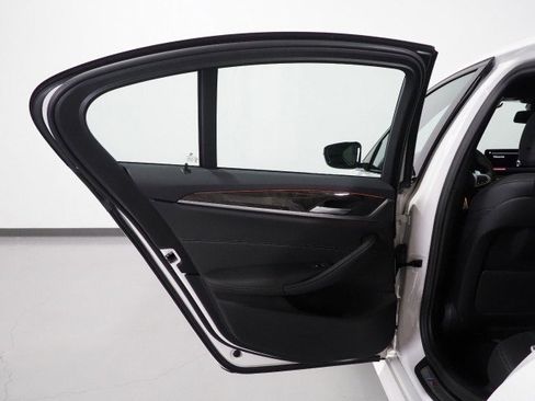 Used 2023 BMW 530i w/ M Sport Package image 59