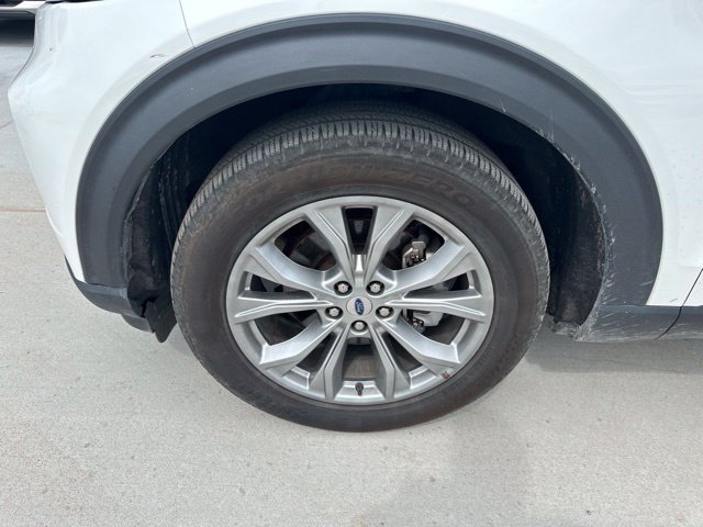 Used 2022 Ford Explorer XLT w/ Equipment Group 202A RWD image 2