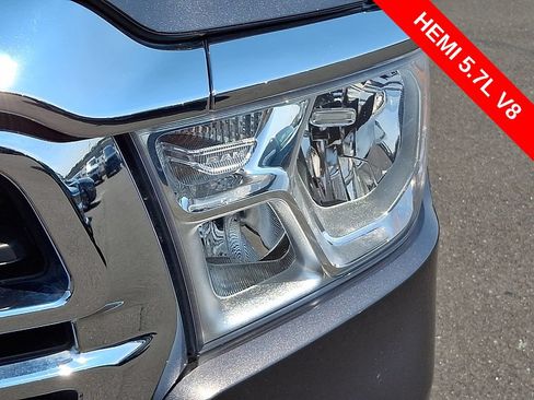 Used 2022 RAM 1500 Big Horn AWD/4WD image 9