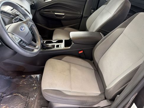 Used 2017 Ford Escape SE FWD image 23