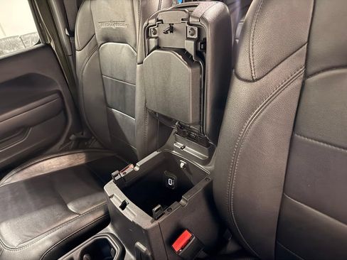 Used 2023 Jeep Gladiator Sport AWD/4WD image 26