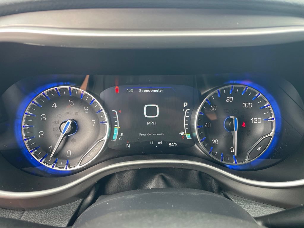 New 2027 Chrysler Pacifica Select FWD image 34