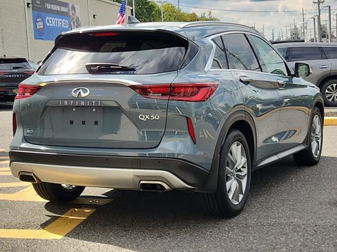 Used 2022 INFINITI QX50 Essential image 3