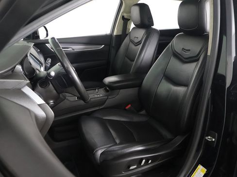 Used 2019 Cadillac XT5 Luxury image 26