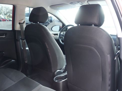 Used 2018 Hyundai Accent SE image 28