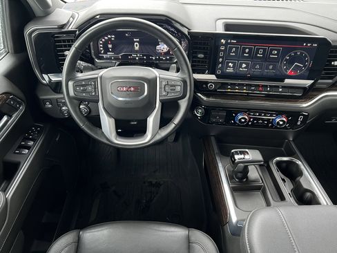 Used 2024 GMC Sierra 1500 Elevation w/ Elevation Premium Package image 31