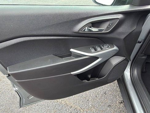 New 2026 Chevrolet Trax RS w/ Sunroof Package FWD image 15