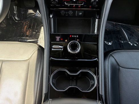 Used 2023 Jeep Grand Cherokee Limited w/ Luxury Tech Group II AWD/4WD image 29