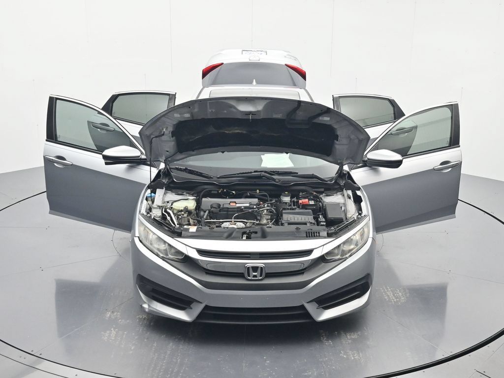 Used 2018 Honda Civic EX image 45