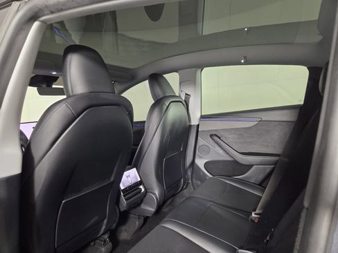 Used 2026 Tesla Model Y AWD image 24