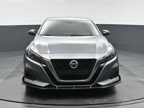 Used 2020 Nissan Altima 2.5 SR image 2