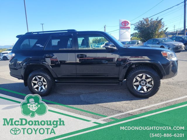 Used 2023 Toyota 4Runner TRD Off-Road Premium AWD/4WD image 5
