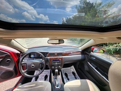 Used 2013 Chevrolet Impala LT w/ LT Sunroof Package FWD image 10