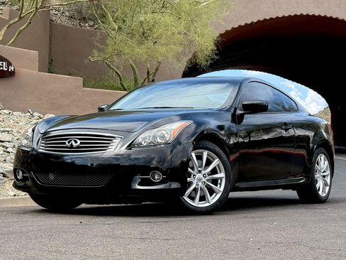 Used 2012 INFINITI G37 x Coupe w/ Premium Pkg AWD/4WD image 2