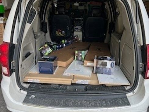 Used 2019 Dodge Grand Caravan SXT image 4