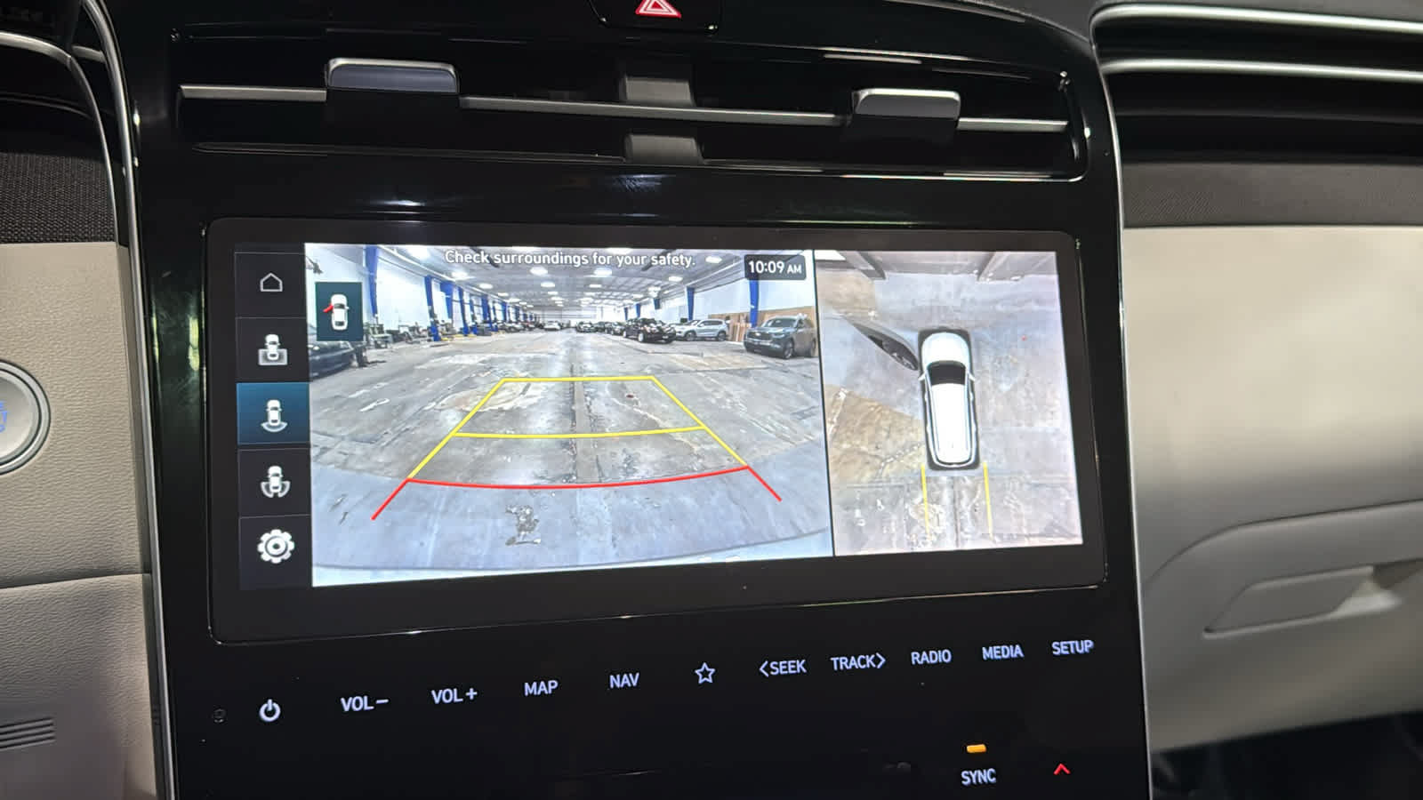 Used 2024 Hyundai Tucson Limited AWD/4WD image 16