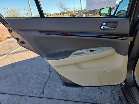 Used 2012 INFINITI G37 x w/ Premium Pkg image 26