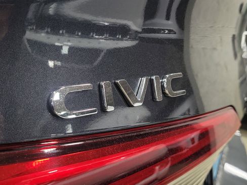 Used 2024 Honda Civic Sport image 8