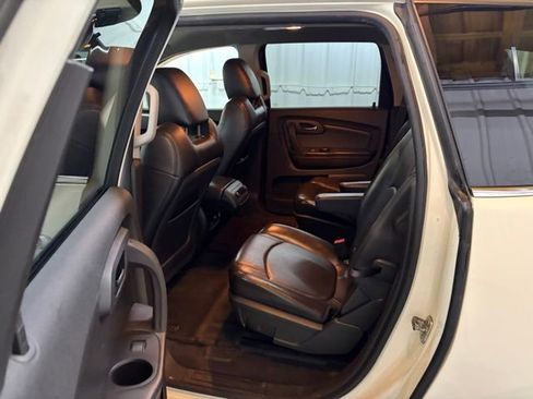 Used 2012 Chevrolet Traverse LT FWD image 18