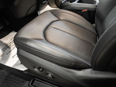 New 2026 Chrysler Pacifica Select image 37