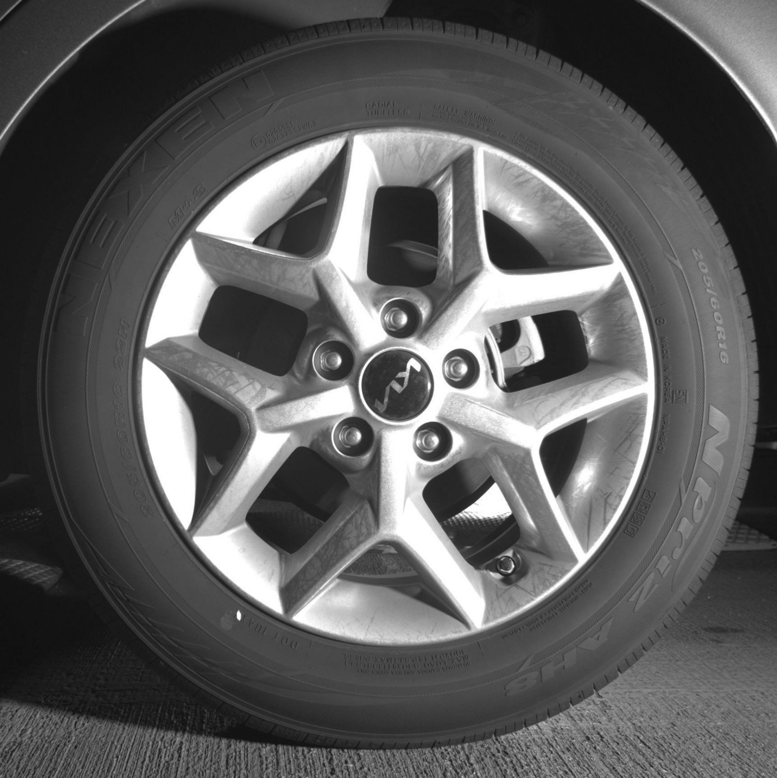 Used 2025 Kia Soul LX w/ LX Technology Package FWD image 16