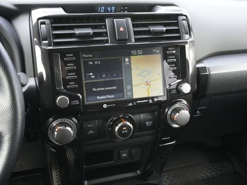 Used 2024 Toyota 4Runner TRD Off-Road Premium AWD/4WD image 15